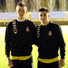 Chema, izquierda, y Tabuyo, al término del entrenamiento de ayer con el primer equipo de la Cultural.