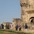 Turistas en el Castillo, en una imagen de archivo. ANA F. BARREDO