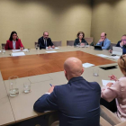 Imagen de la reunión en Valladolid facilitada por el Ayuntamiento de Ponferrada. DL