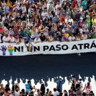 Una de las cabeceras con la pancarta reivindicativa. LUCA PIERGIOVANNI