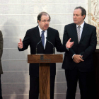 Ángel Hernández, Herrera, Terciado y Agustín Prieto, tras la reunión.