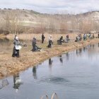 Cerca de un centenar de pescadores participan en la séptima Liga Santa Ana. DL