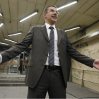 Carlos Iglesias exhibe su alegría tras ser declarado por el juez un Koplowitz.