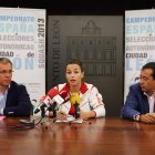 Gemma Villarroel (c) en la presentación del torneo.