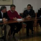 El presidente de la CHD, el alcalde de La Bañeza y el diputado del PSOE por el partido de La Bañeza
