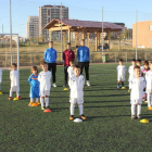 La Peña enseña práctica y educación deportiva a la cantera. DL