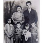 Gabelas y su familia. A la izquierda Marina, que todavía vive.