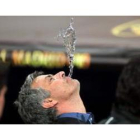 José Mourinho celebra a su manera el triunfo ante el Bayern en la final de la Liga de Campeones en e