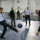Artur Mas se sumó a un rondo con los periodistas tras concluir un mitin en Vic.