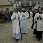 En la imagen Camilo Lorenzo, obispo de Astorga en la misa de La Encina