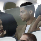 Cristiano, sancionado, asiste desde la grada al duelo de la Juventus contra el Young Boys (3-0).