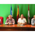 El Ayuntamiento de La Pola reúne a los regidores y representantes de La Vasco.