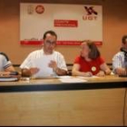 El Comité de empresa de antibióticos durante una reunión en la sede de UGT
