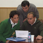 Alfayate, Merino y Alonso tratan de confirmar sus afirmaciones en el receso del Pleno.