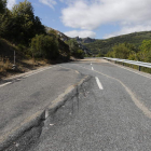 La memoria del proyecto reconoce la degradación y alta peligrosidad de la carretera. JESÚS