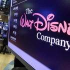 Logo de la compañía Disney en el Stock Exchange de Nueva York, donde presentó sus resultados económicos.