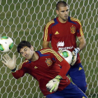 Víctor Valdés, detrás de Casillas, será hoy el meta de la Selección española.