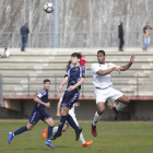 El equipo leonés logró un empate agónico ante el conjunto vallisoletano. FERNANDO OTERO