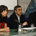 La alcaldesa de Gradefes, Constantino Robles, director del Museo de San Isidoro, y el prior de Escal
