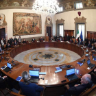 Primer Consejo de Ministros en el Palacio de Chigi, en Roma, presidido por Giuseppe Conte. C. PERI
