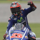 averick Viñales celebra su triunfo en el GP de Argentina.