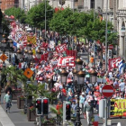 Manifestantes antiabortistas contrarios a la ley de la interrupción del embarazo recorren las calles de Dublín, el 6 de julio del 2013.