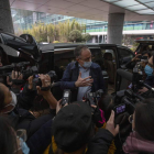 Ben Embarek,un miembro de la OMS en China, atiende a los periodista el 10 de febrero. ALEX PLAVEVSKI