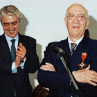 Una imagen de la muestra, con Suárez Pertierra (izquierda).