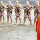 Imagen de uno de los vídeos lanzados por Estado Islámico para propagar el terror.