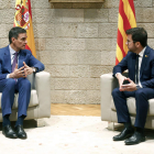 Pedro Sánchez y Pere Aragonès, en el Palau de la Generalitat este jueves. QUIQUE GARCÍA