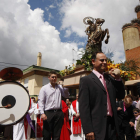 El santo saldrá en procesión hoy desde las una del mediodía para celebrar después la misa en la parroquia.