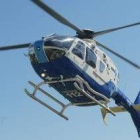 El helicóptero del 112 aterrizó sobre el campo de fútbol de Narayola