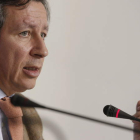 Floriano, en rueda de prensa tras reunirse con la dirección del PP de Asturias.