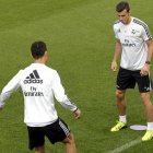 Bale, en el calentamiento del domingo, en el que se lesionó.