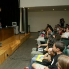 El director abarrotó el aula magna del campus del Bierzo