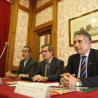 José María San Martín, Luis Carbonel y José Martínez Vega presentaron ayer en León la comisión de Co