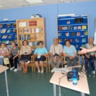 Un nutrido grupo de mayores asistió a la conferencia sobre el uso de las energías renovables.