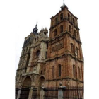 La Junta ha comprometido su actuación en las dos torres catedralicias
