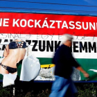 Cartel de la campaña gubernamental por el 'no' en el referéndum de Hungría.
