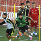 Koke, Costa, Pedro y Silva durante el entrenamiento vespertino de la selección española.