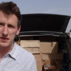 Peter Kassig durante un envío de ayuda huamnitaria a Siria.