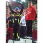 Los palistas bañezanos se colgaron hasta cinco medallas.