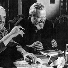 John Huston, Orseon Welles y Peter Bogdanovich, en un descanso del rodaje de la película 'The Other Side of the Wind'.