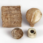 La colección cuenta con piezas originales procedentes de ajuares funerarios del mundo mediterráneo, entre ellas hay objetos mesopotámicos y visigodos.