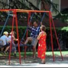 Imagen de archivo de una familia en el parque San Francisco