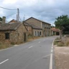 La imagen muestra la carretera entre Astorga y Ponferrada a su paso por Santa Colomba de Somoza