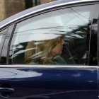La infanta Cristina a la llegada a su vivienda después de la jornada laboral en La Caixa.