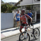 José Manuel García, en el tramo de bicicleta del duatlón.