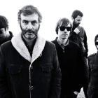 Los integrantes de La Habitación Roja y de Triángulo de Amor Bizarro, bandas que llegan a León en un gran momento de forma.