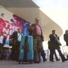 La alta afluencia de visitantes provoca que sectores como la hostelería, el turismo o el comercio precisen de refuerzos.